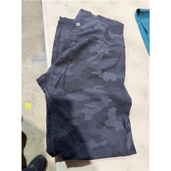 Lulu pants size 8