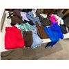 Image 1 : Assorted clothing size, small and medium