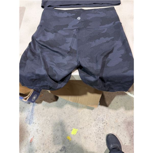 Lulu short size 8