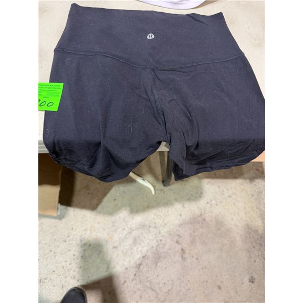 Lulu shorts size 6