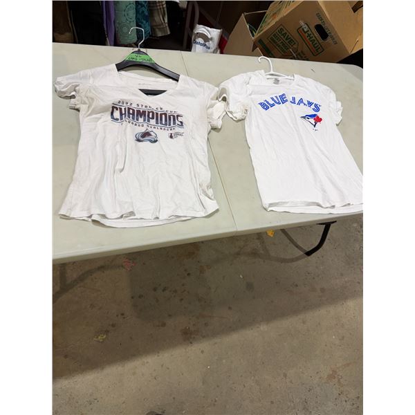 T-shirt, size medium, and small