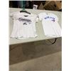 Image 1 : T-shirt, size medium, and small