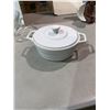 Image 1 : Baking dish with lid