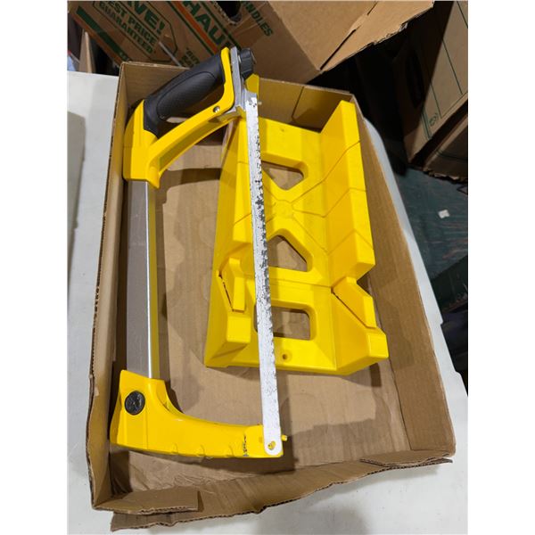 Saw and saw guide