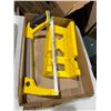 Image 1 : Saw and saw guide