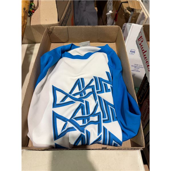 Shirt medium