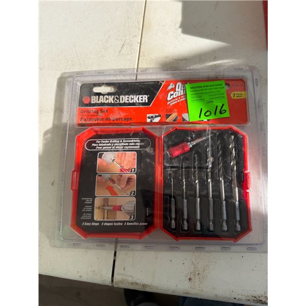 New Black & Decker drilling set