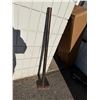 Image 1 : Axe