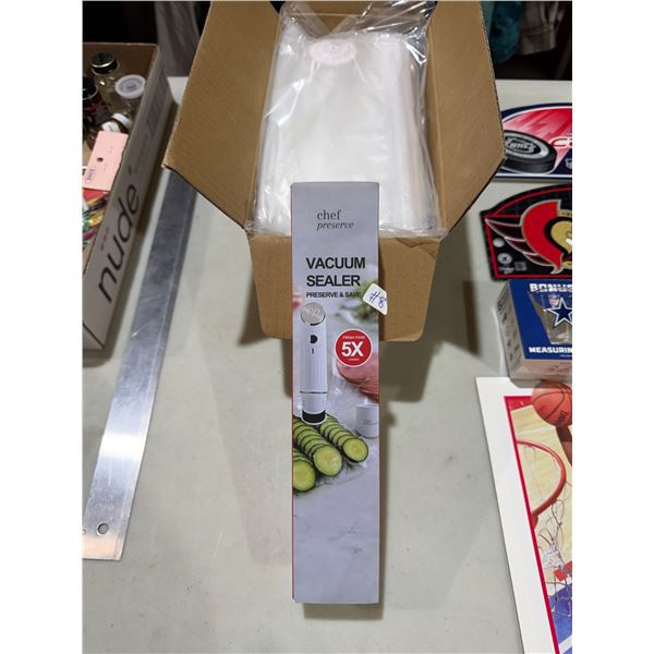Vacuum sealer and bag
