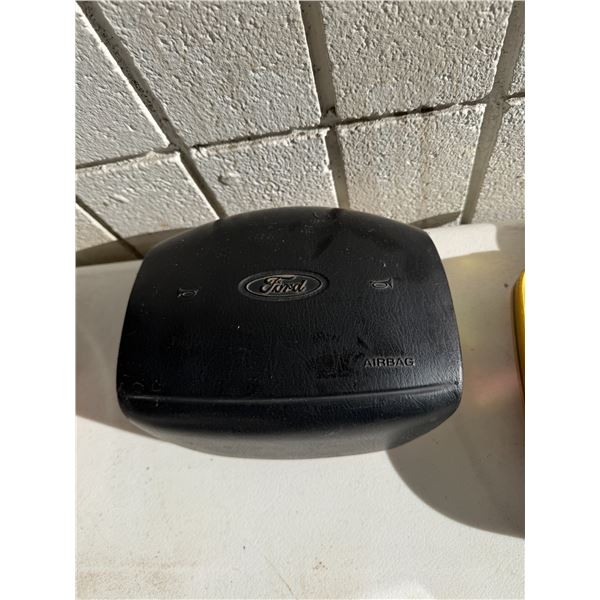 Ford airbag