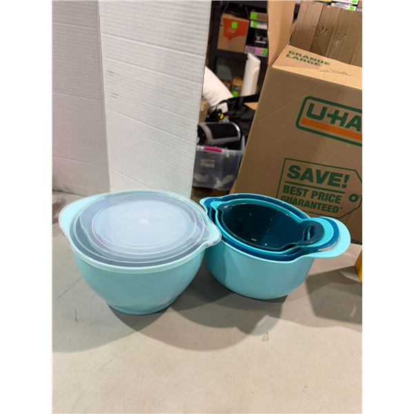 Mixing  bowls