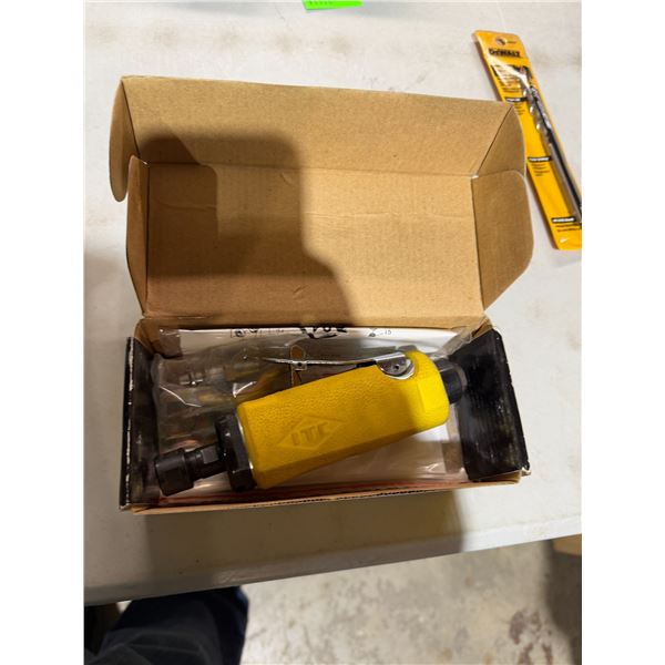 Air tool