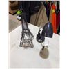 Image 1 : Lamp and jewelry stand