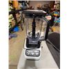 Image 1 : Ninja blender