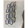 Image 1 : Small reusable dipped containers