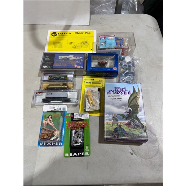 Modeling items