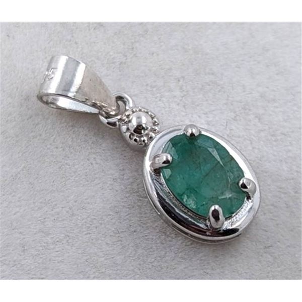 1.2 ct Certified Silver Emerald gemstone pendant ($798 Appraisal)