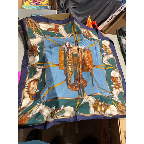 Hunting world, scarf, saddles of Mexico and California