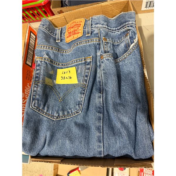 Levi's jeans 38 x 36