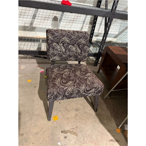Accent chair