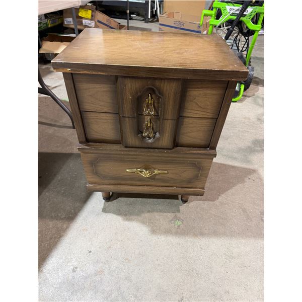 Vintage nightstand 20" x 14"