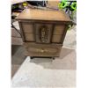Image 1 : Vintage nightstand 20" x 14"