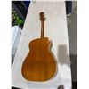 Image 2 : Guitar needs strings