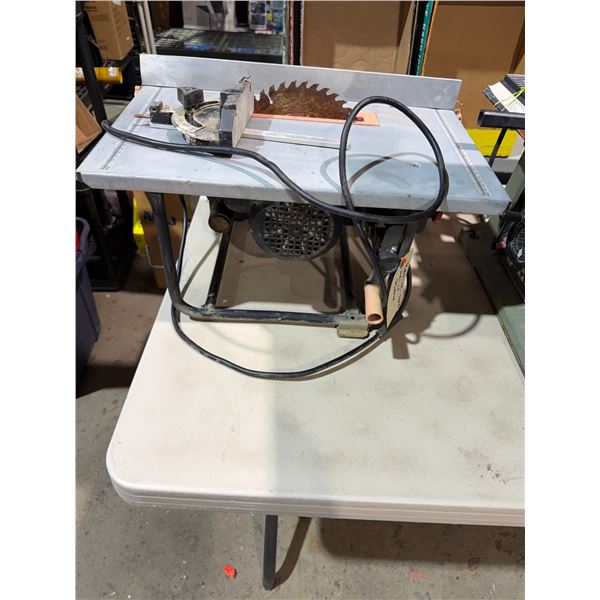 Table saw