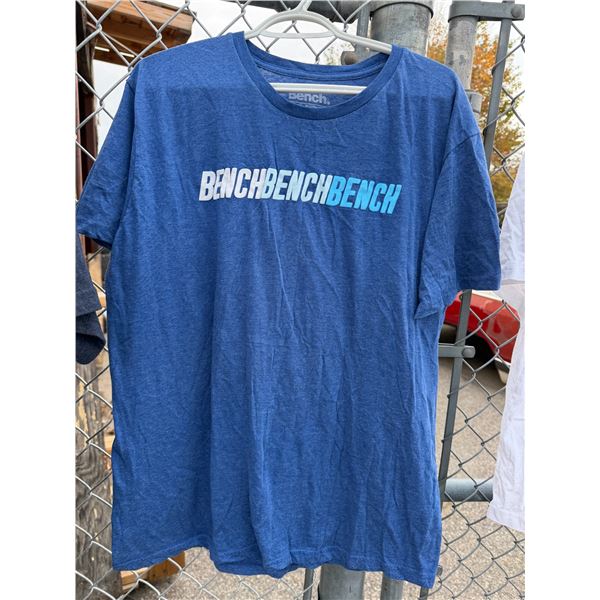 T-shirt size extra large