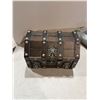 Image 2 : Treasure/jewelry box