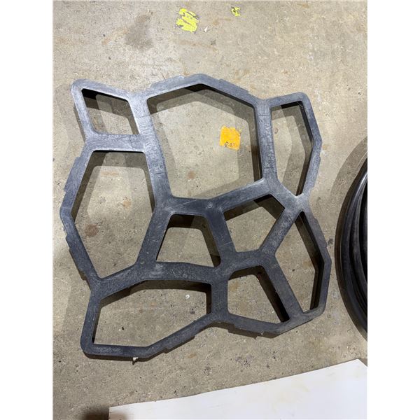 Quikrete Walk Maker Country Stone Pattern Concrete Mold