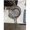 Image 1 : Strainers