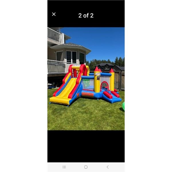 Bouncy castle blowup 10 x 12 x 7
