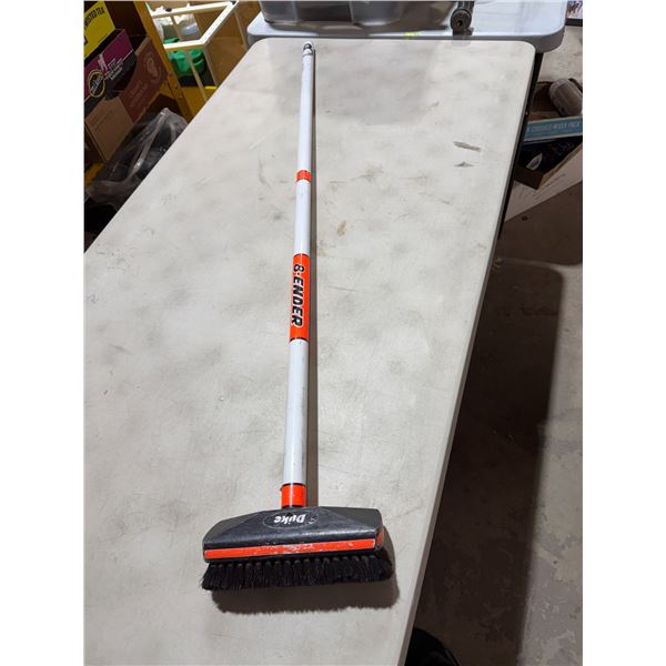 Curling broom
