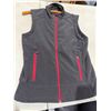 Image 1 : Vest size small/medium?