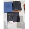 Image 1 : Religious books