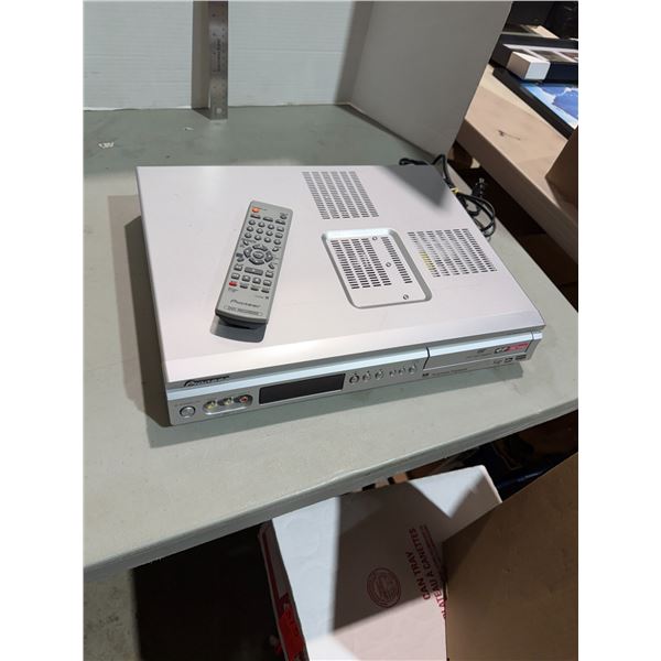Pioneer DVD recorder DVR – 233 with remote
