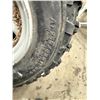 Image 3 : Tires AT 255/65R12