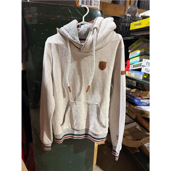 WANAKOME hoodie size XL