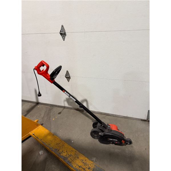 Black & Decker 120V Edger Trencher -- Used Once