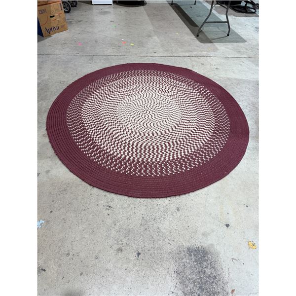 Area carpet 7'2"