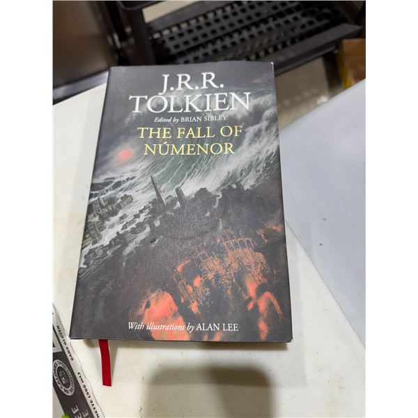 Jay. R. R. Token the fall of NUMENOR Boeuk.