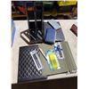 Image 1 : Office related items