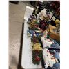 Image 1 : Christmas decor