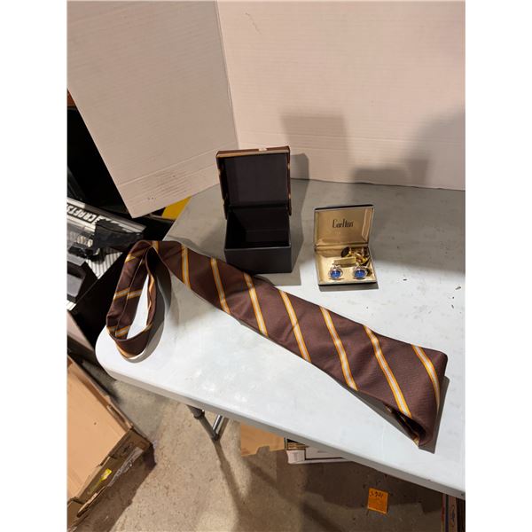 Cufflinks and tie
