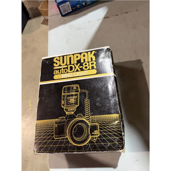 SUNPAK auto DX – 8R ring light