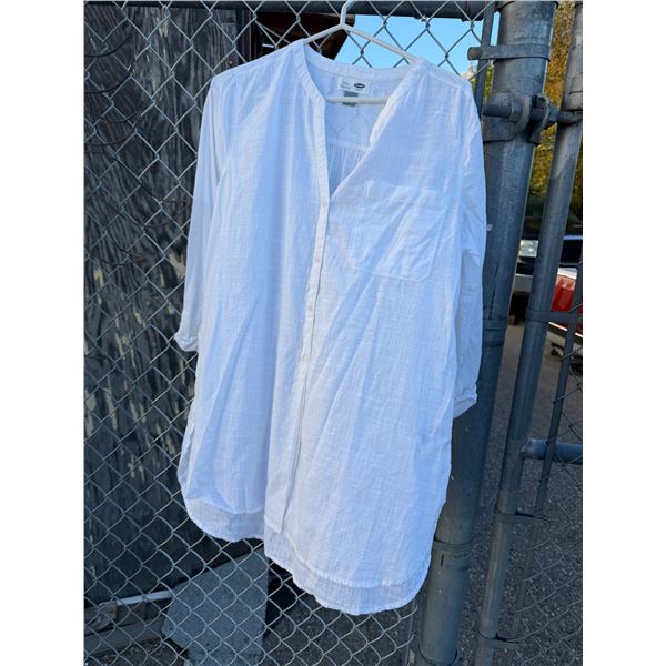 Old Navy shirt size