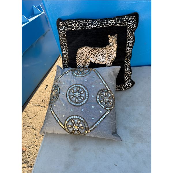 Throw pillows