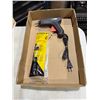 Image 1 : Glue gun and glue sticks