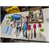 Image 1 : Kitchen, utensils, and other kitchen items